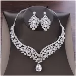 Taç Kolye Küpe Başlık, Gelin Düğün Takı Seti from  at ESAR # 