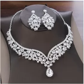 Taç Kolye Küpe Başlık, Gelin Düğün Takı Seti from  at ESAR # 