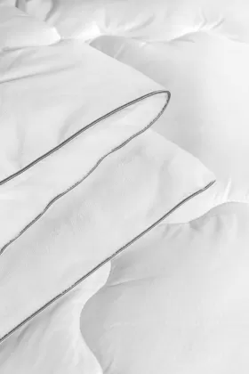 Wellsoft Çift Kişilik Yastık Yorgan Seti - Özel Çantalı - (2 Adet Yastık, 1 Adet Yorgan) - (Desensiz) from  at WHİTE LİFE TEKSTİL SAN.TİC.LTD.ŞTİ # WHTY002